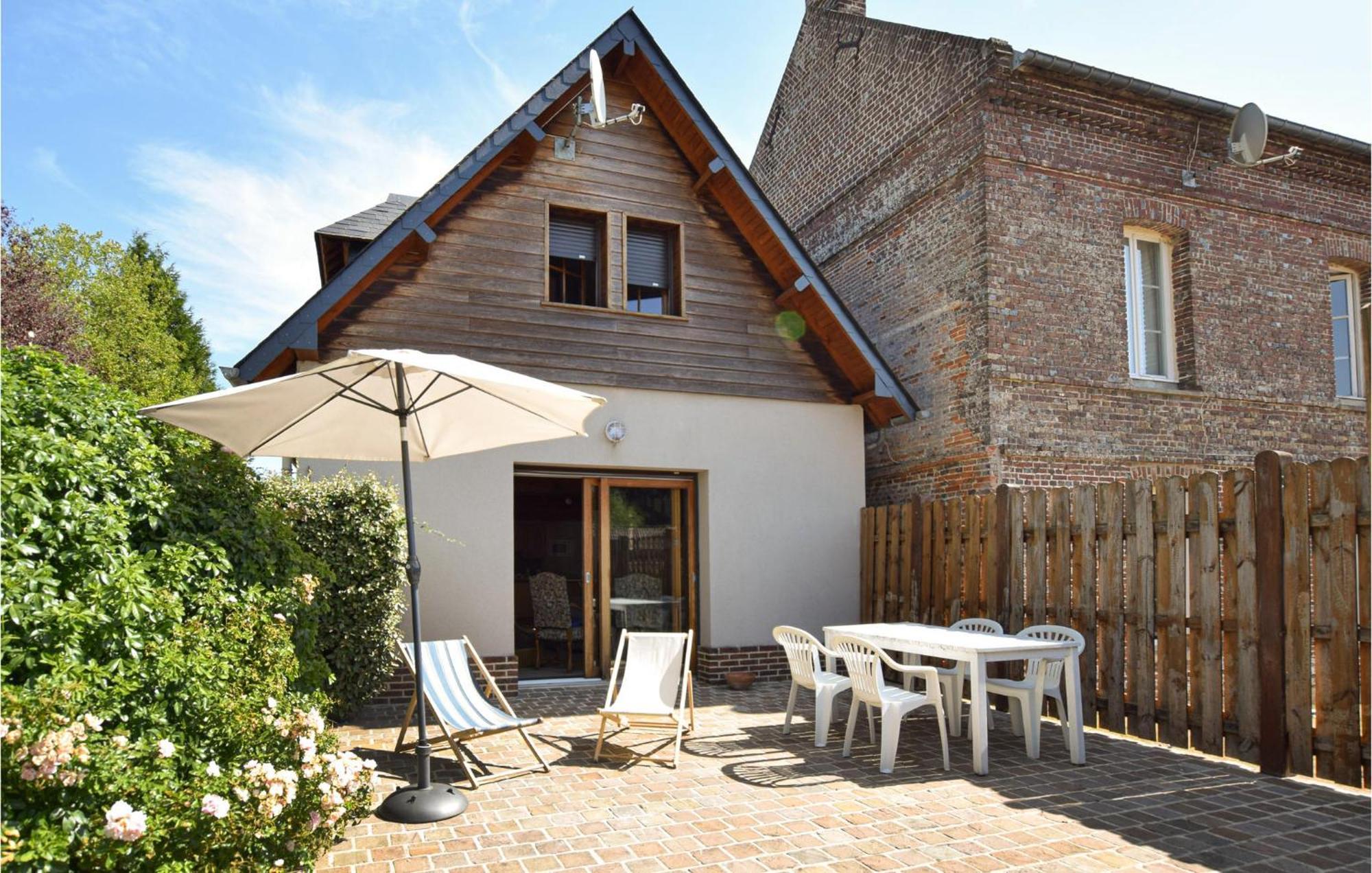 Beautiful Home In Le Bourg-Dun With Kitchen Exterior foto